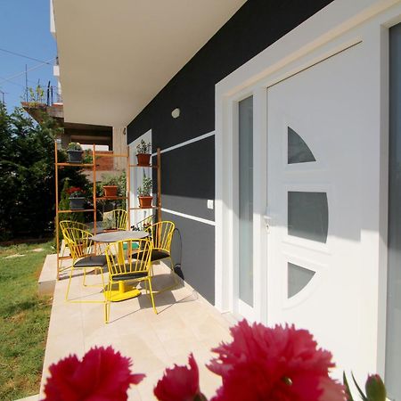 Alis Apartments Sarandë Esterno foto