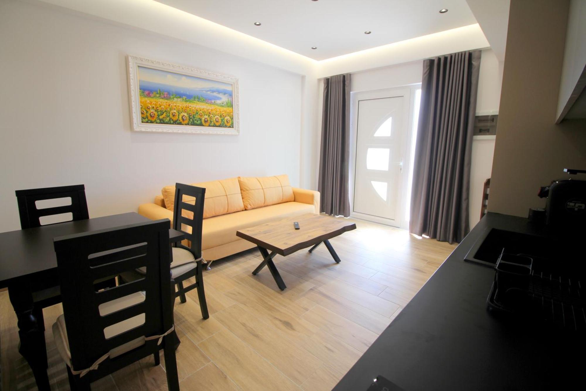 Alis Apartments Sarandë Esterno foto