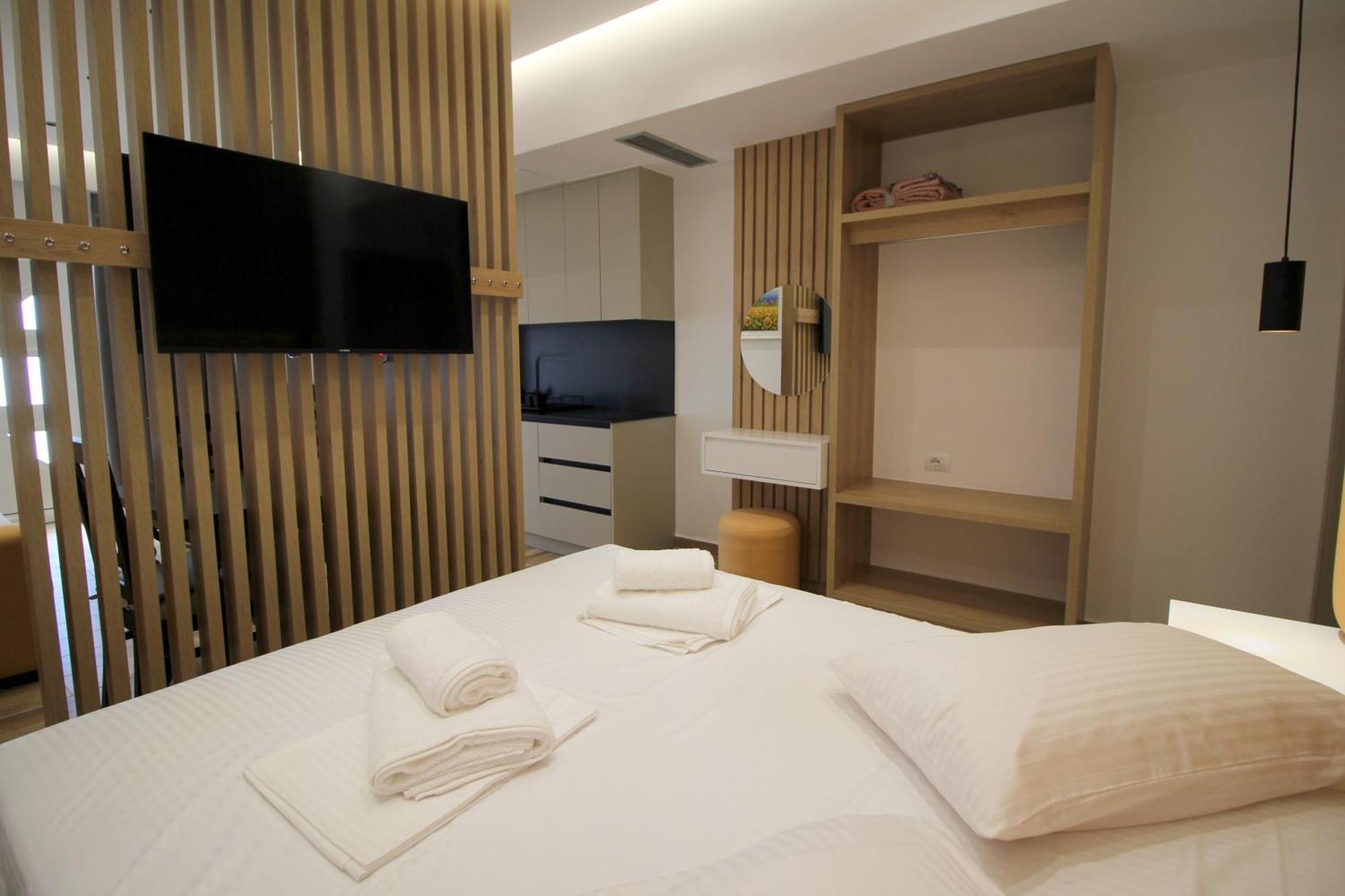 Alis Apartments Sarandë Esterno foto