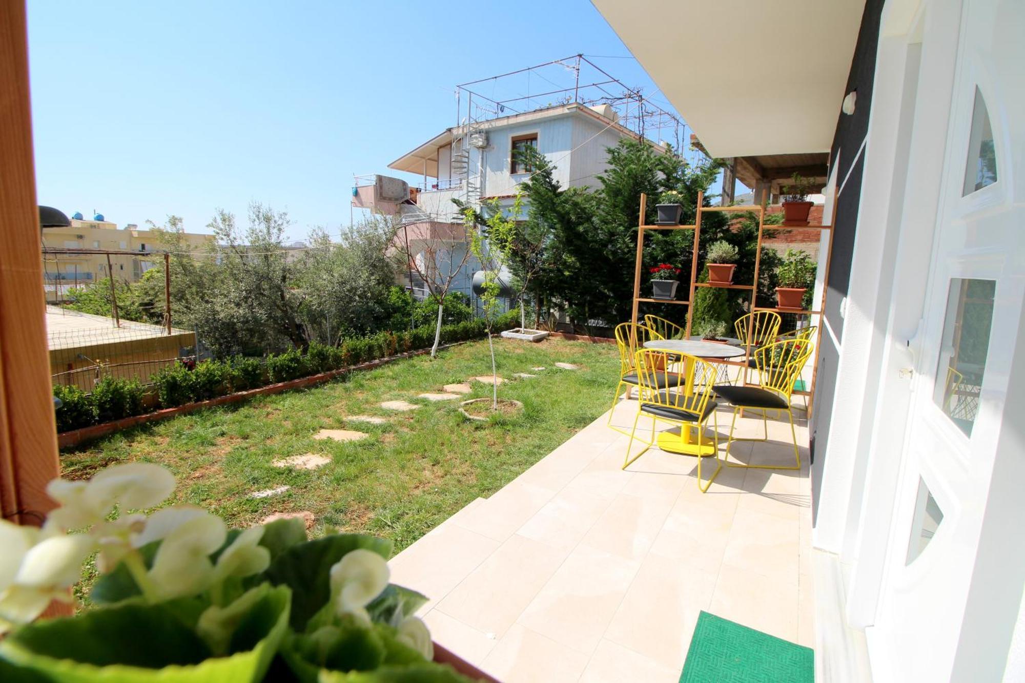 Alis Apartments Sarandë Esterno foto