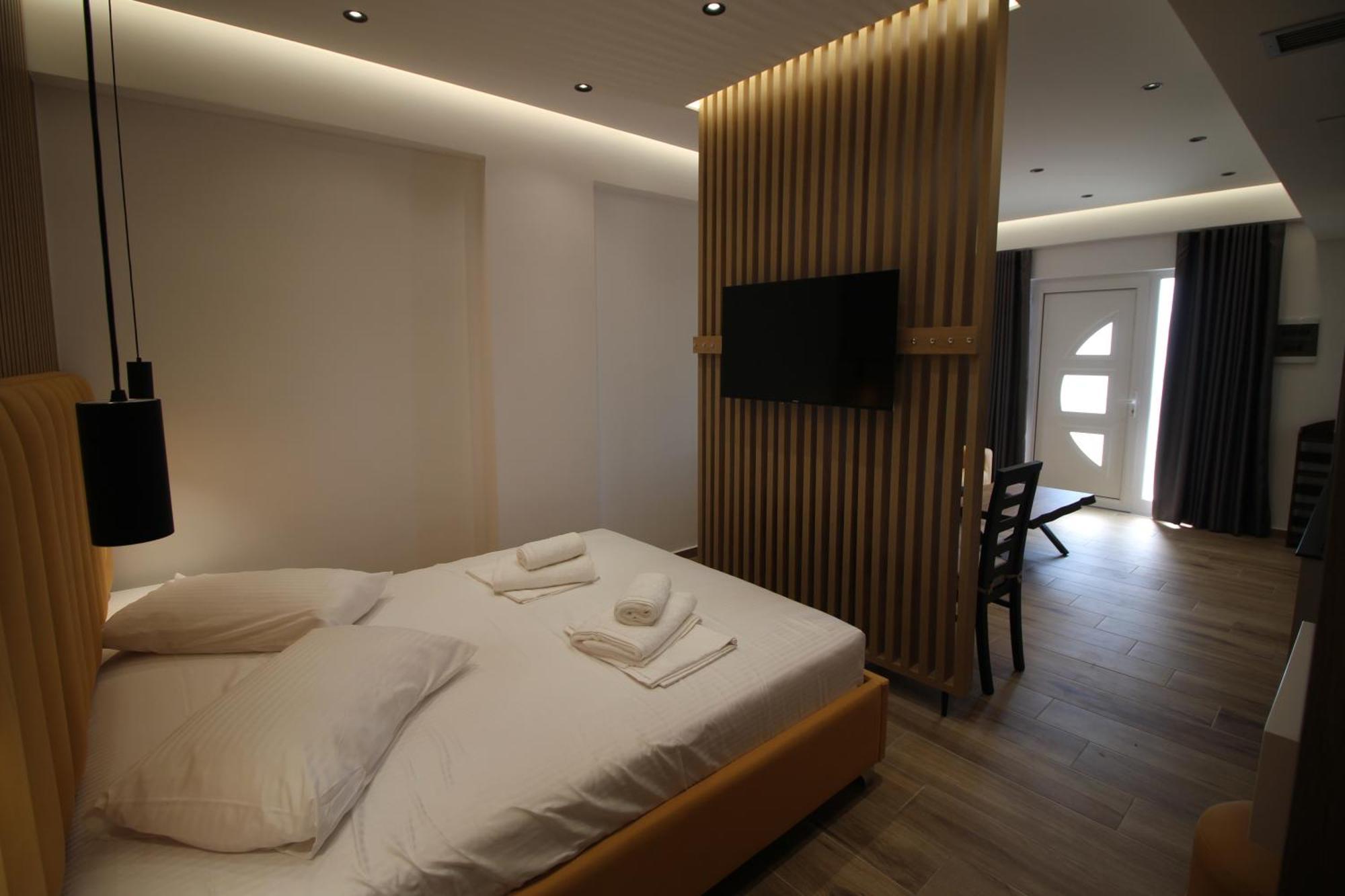 Alis Apartments Sarandë Esterno foto