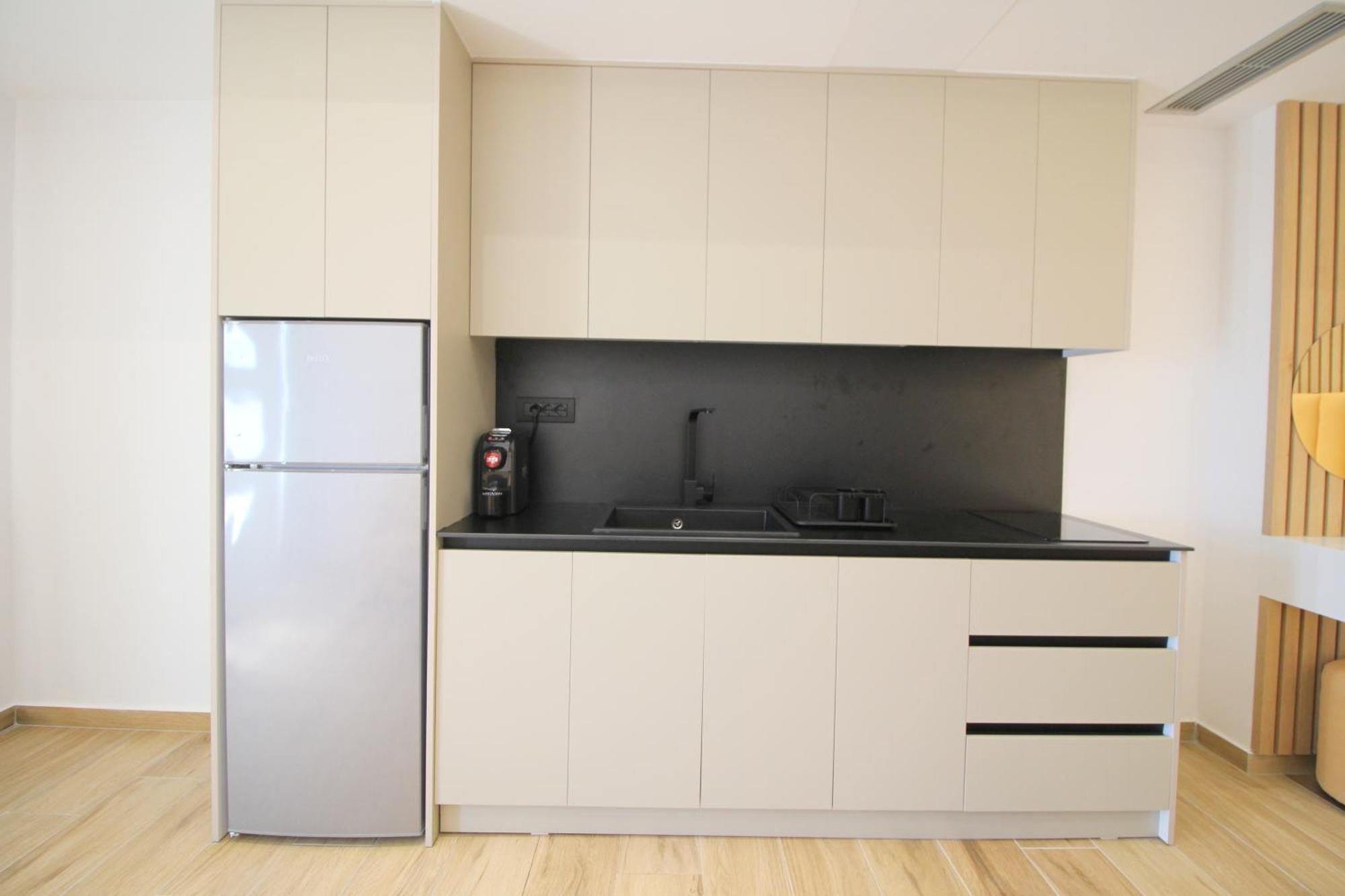 Alis Apartments Sarandë Esterno foto