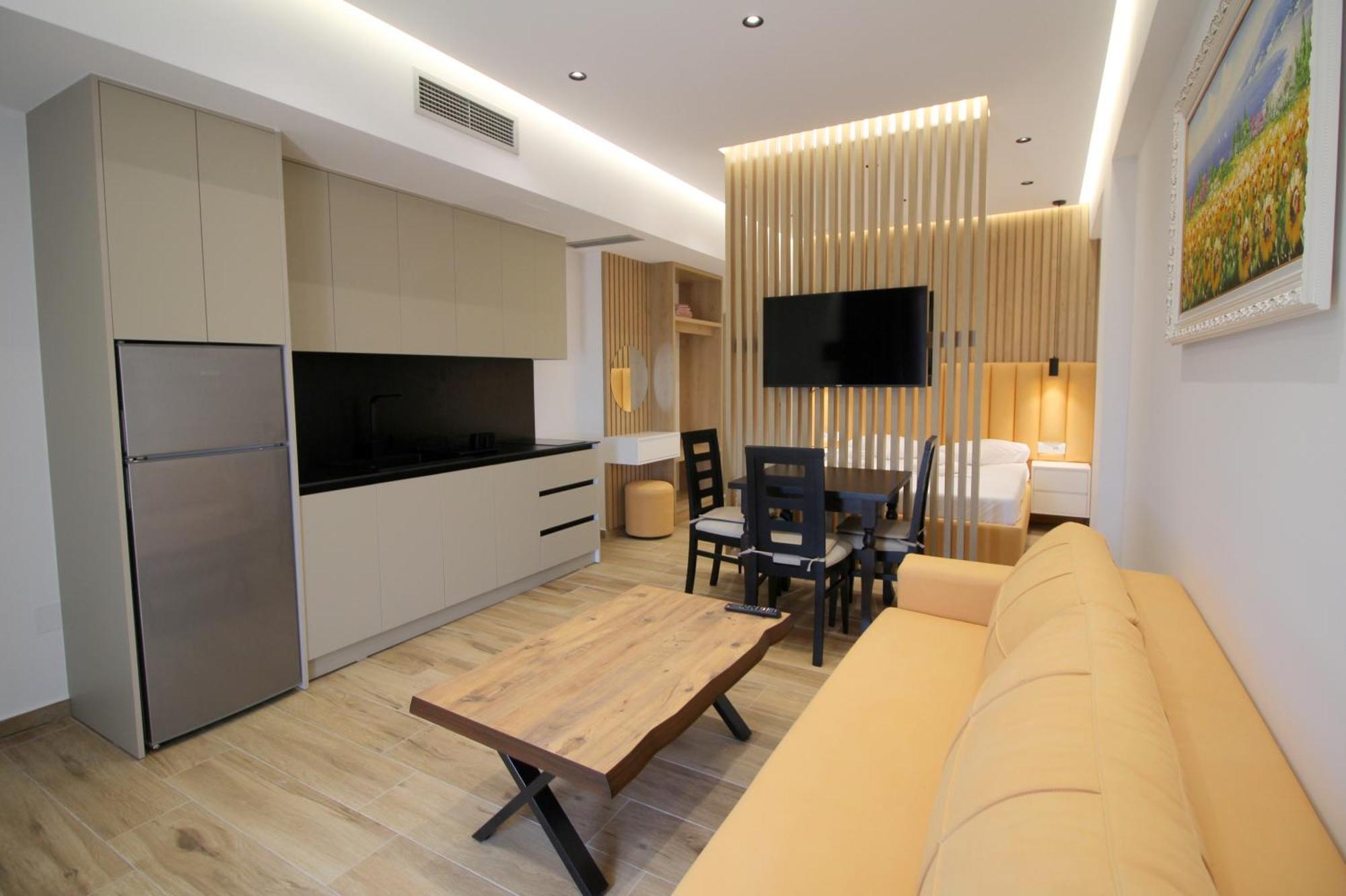 Alis Apartments Sarandë Esterno foto