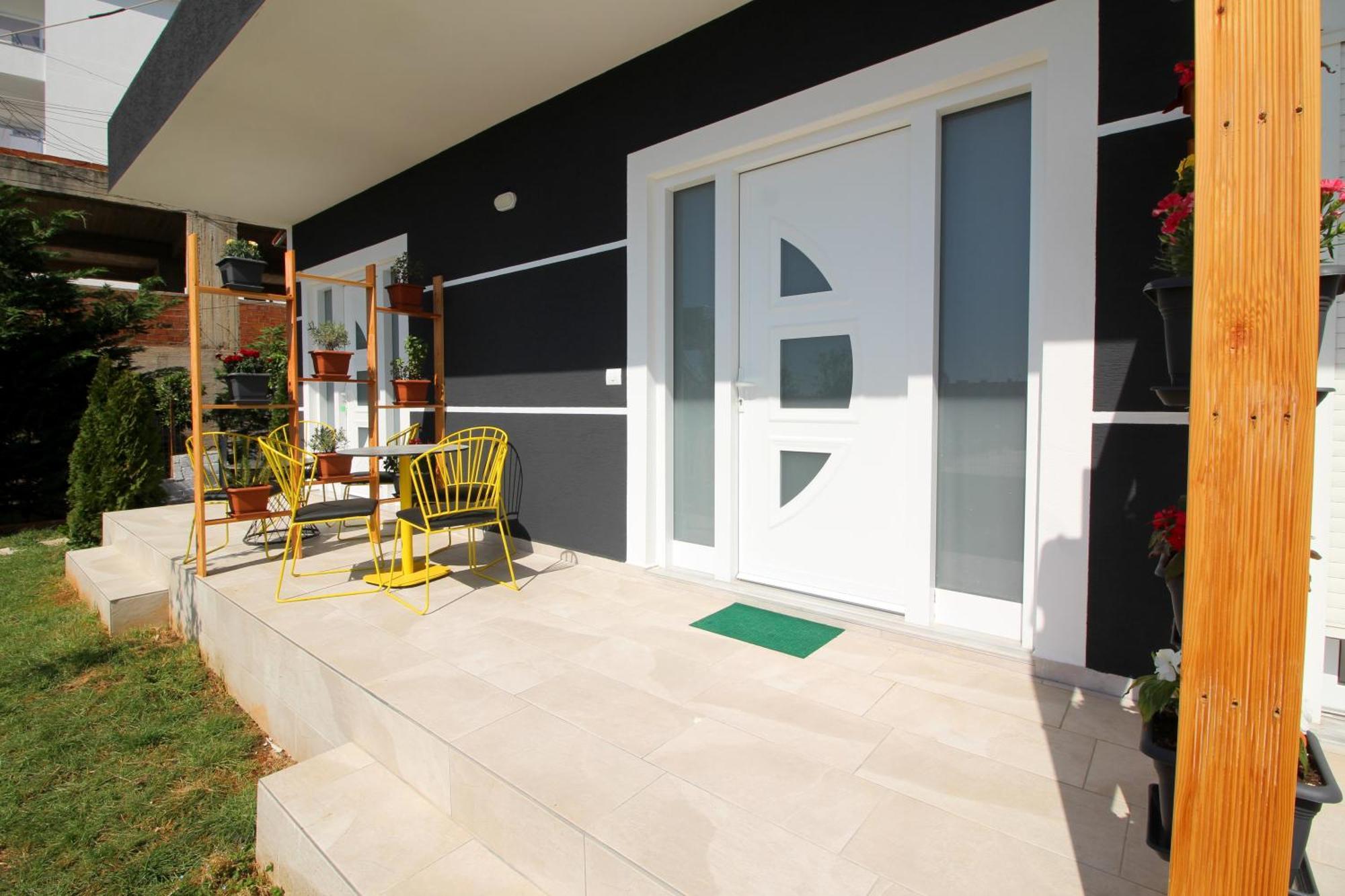 Alis Apartments Sarandë Esterno foto