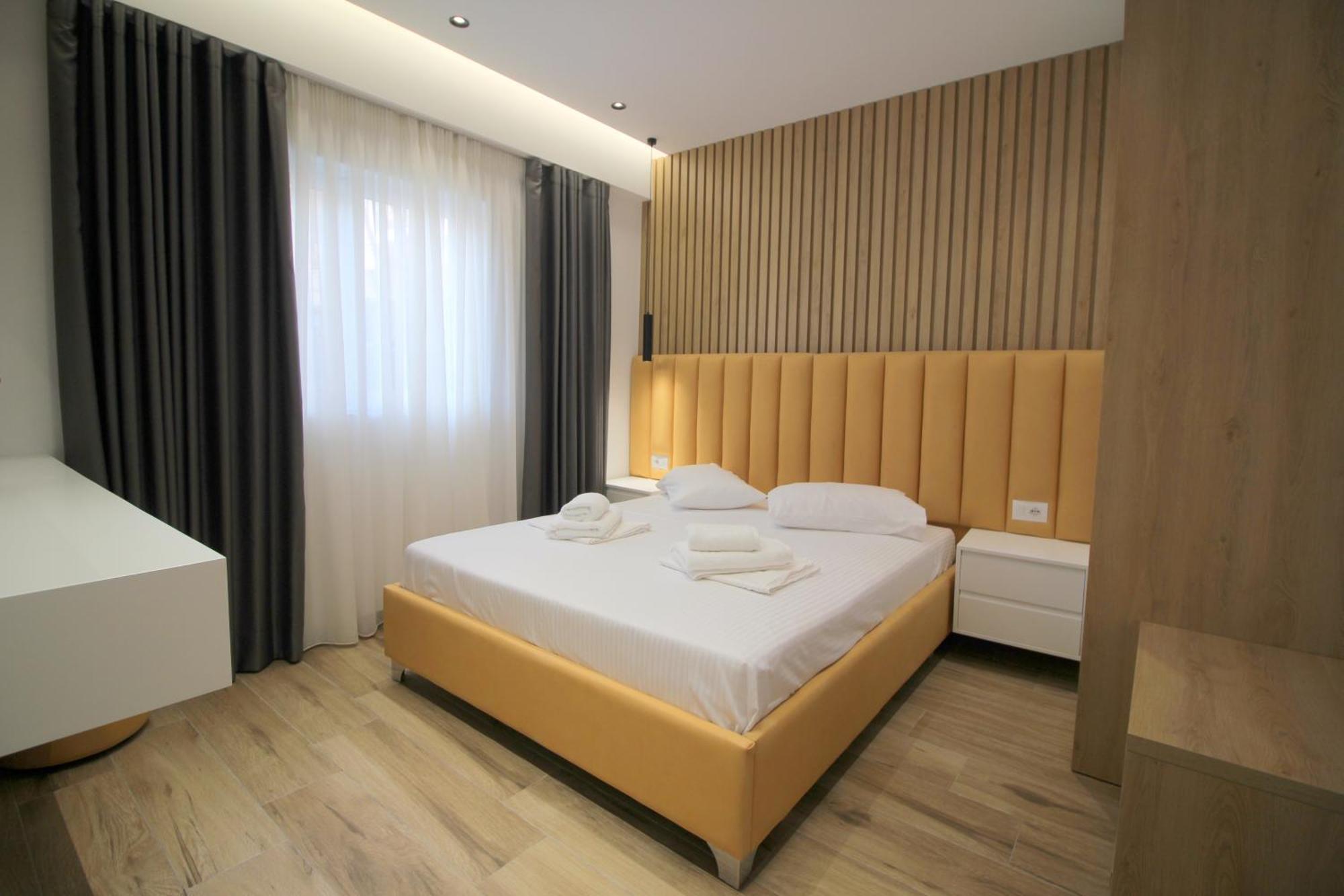 Alis Apartments Sarandë Esterno foto